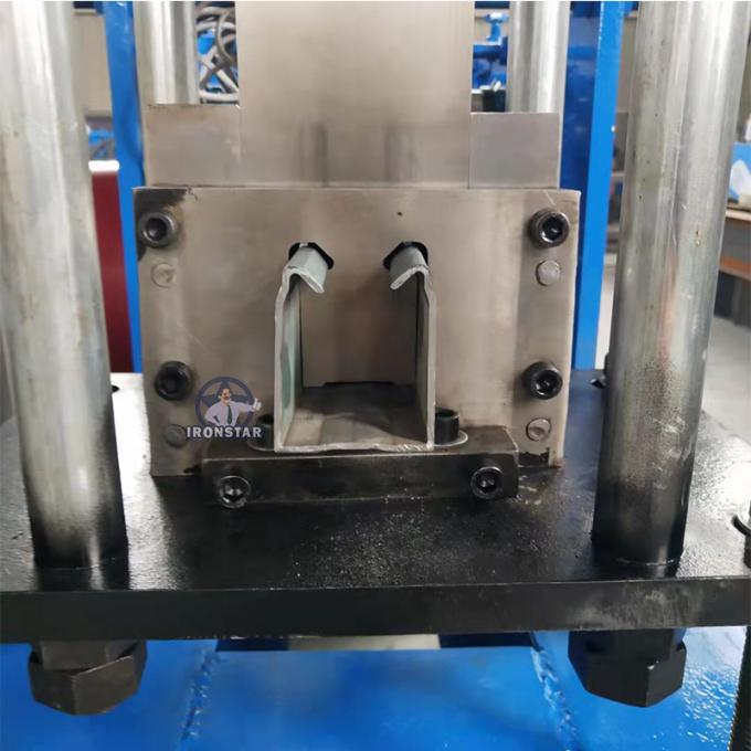 Rollo del carril de guía que forma la máquina 1