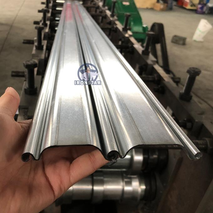 rollo de la puerta del obturador que forma la máquina 4