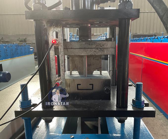 Rollo de la forma de C que forma la máquina 1