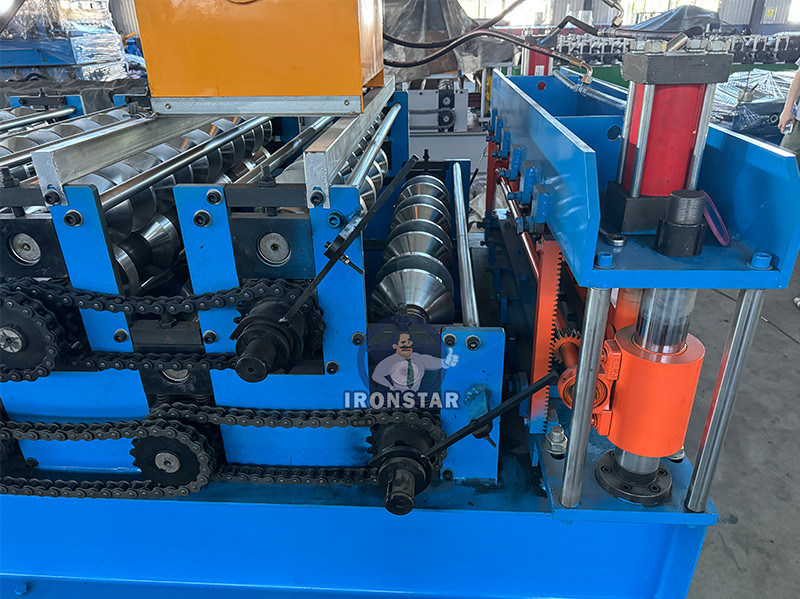 “Double Layer Roll Forming Machine for 5 Rib & 6 Rib Trapezoidal Sheet Galvanized Roof Tile Making Machine Hungary”